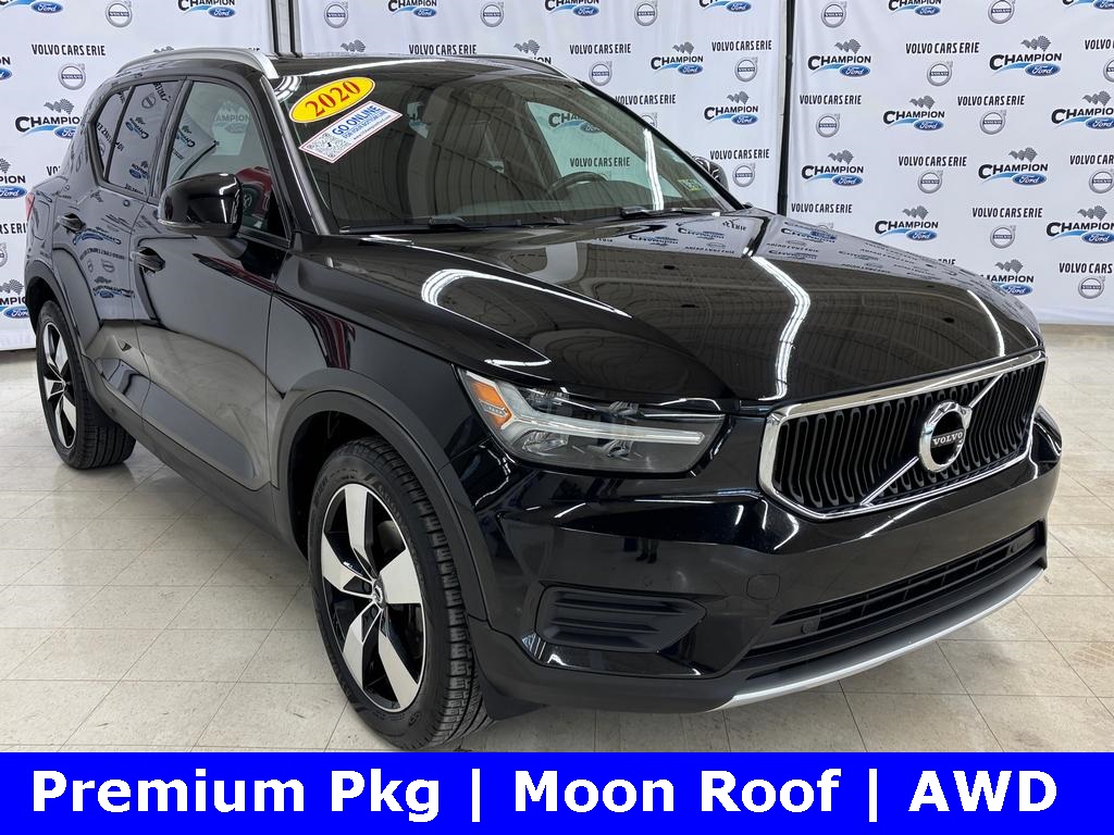 2020 Volvo XC40 Momentum's photo