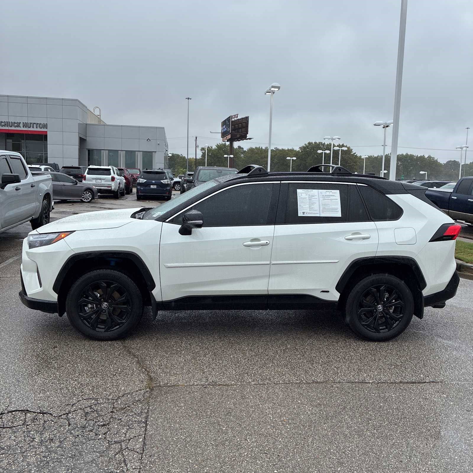Used 2022 Toyota RAV4 XSE with VIN 4T3E6RFV0NU104583 for sale in Minneapolis, Minnesota