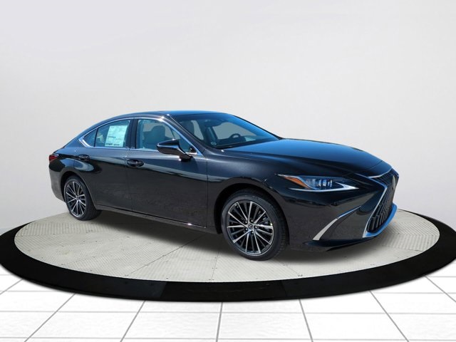 2025 Lexus ES 350's photo