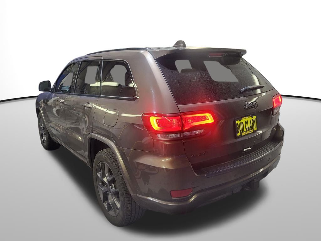 2021 Jeep Grand Cherokee Anniversary Edition photo 3