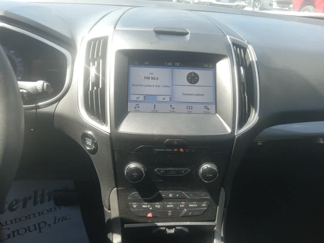 2019 Ford Edge SEL photo 12