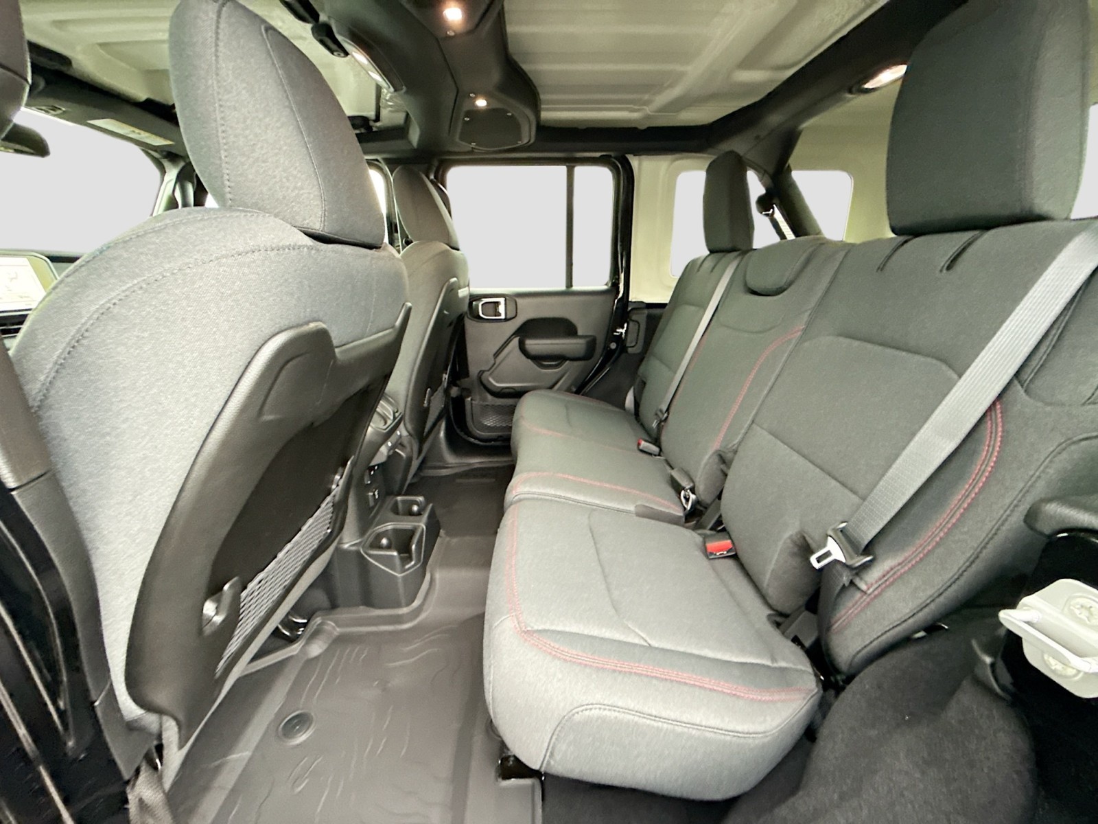 2025 Jeep Wrangler Rubicon photo 22