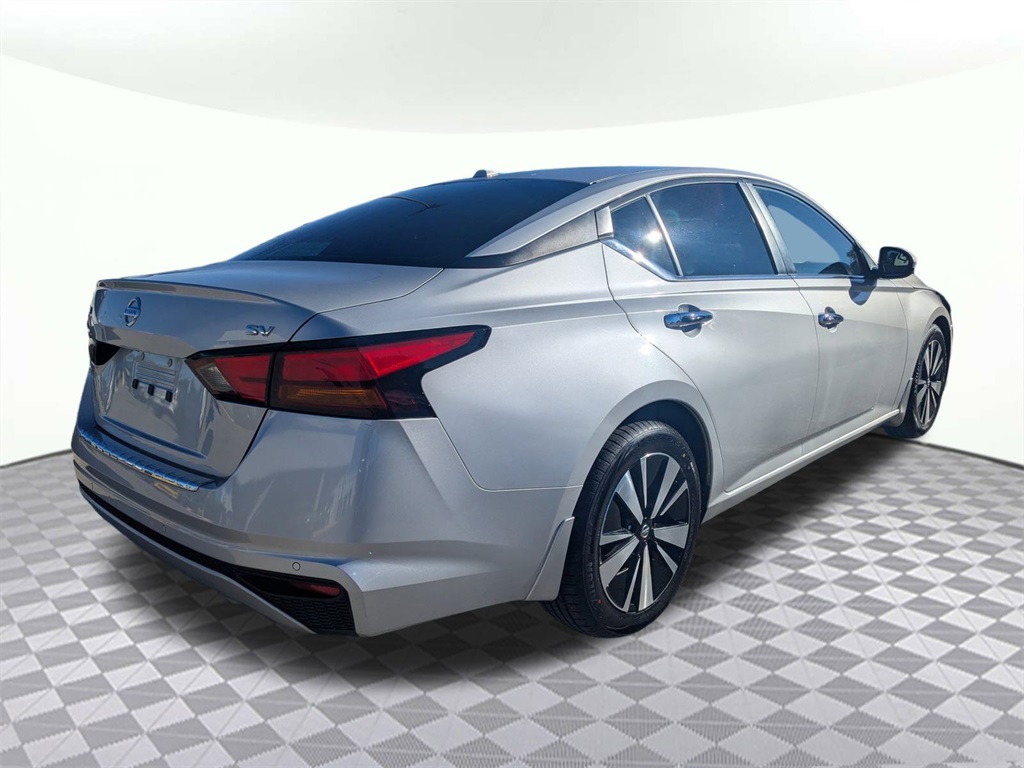 2022 Nissan Altima 2.5 SV photo 3
