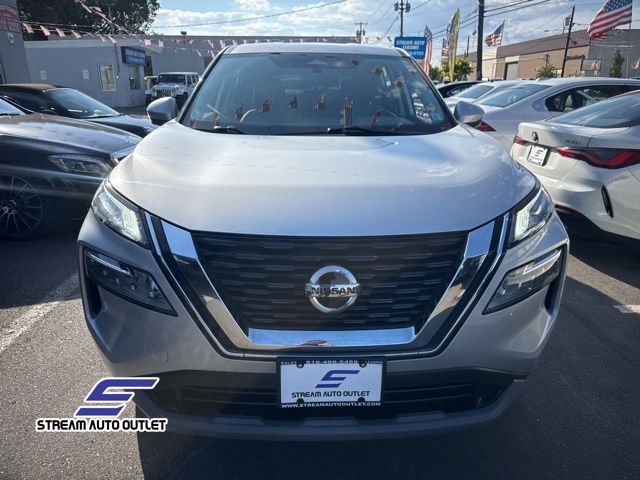 2021 Nissan Rogue SV photo 3