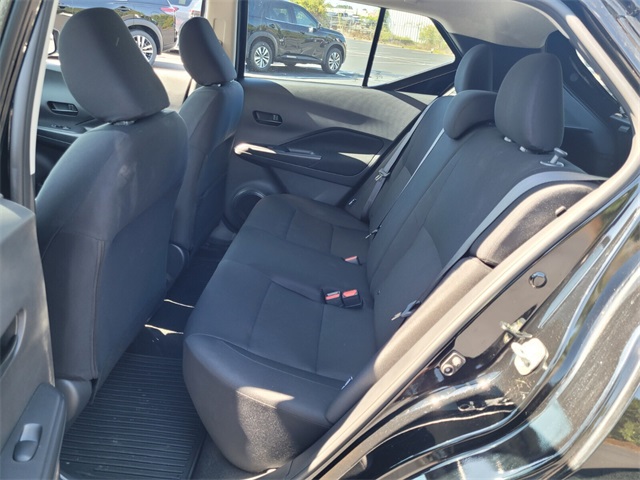 2024 Nissan Kicks S photo 9