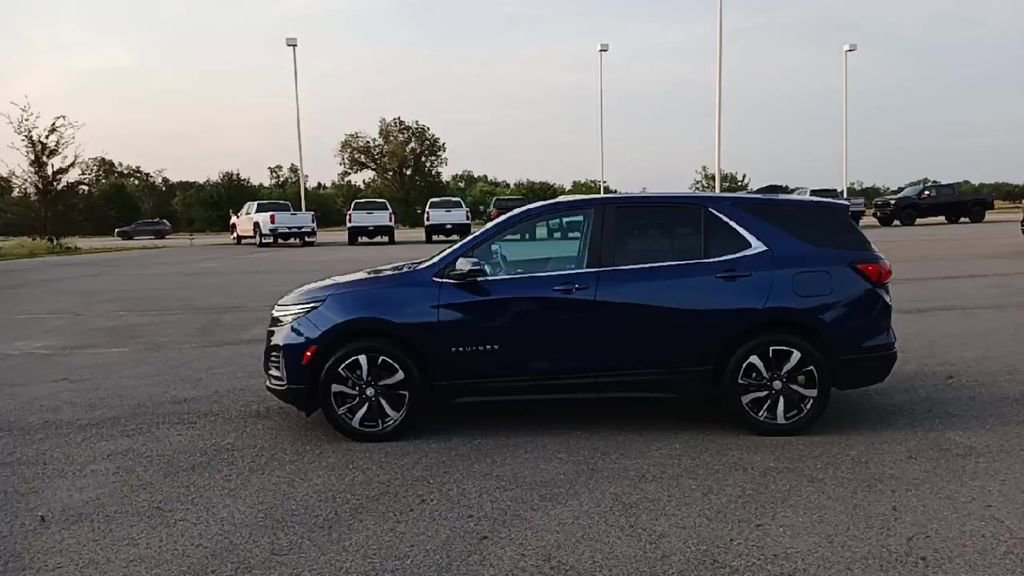 2023 Chevrolet Equinox LT photo 4