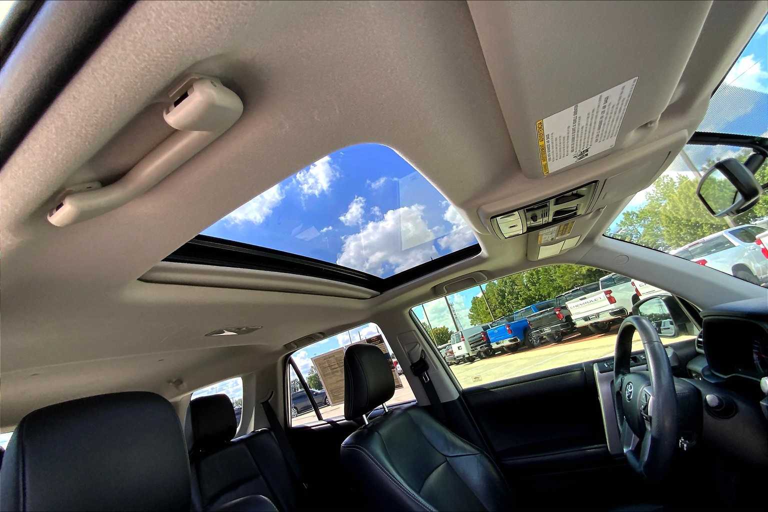 2014 Toyota 4Runner Limited photo 12