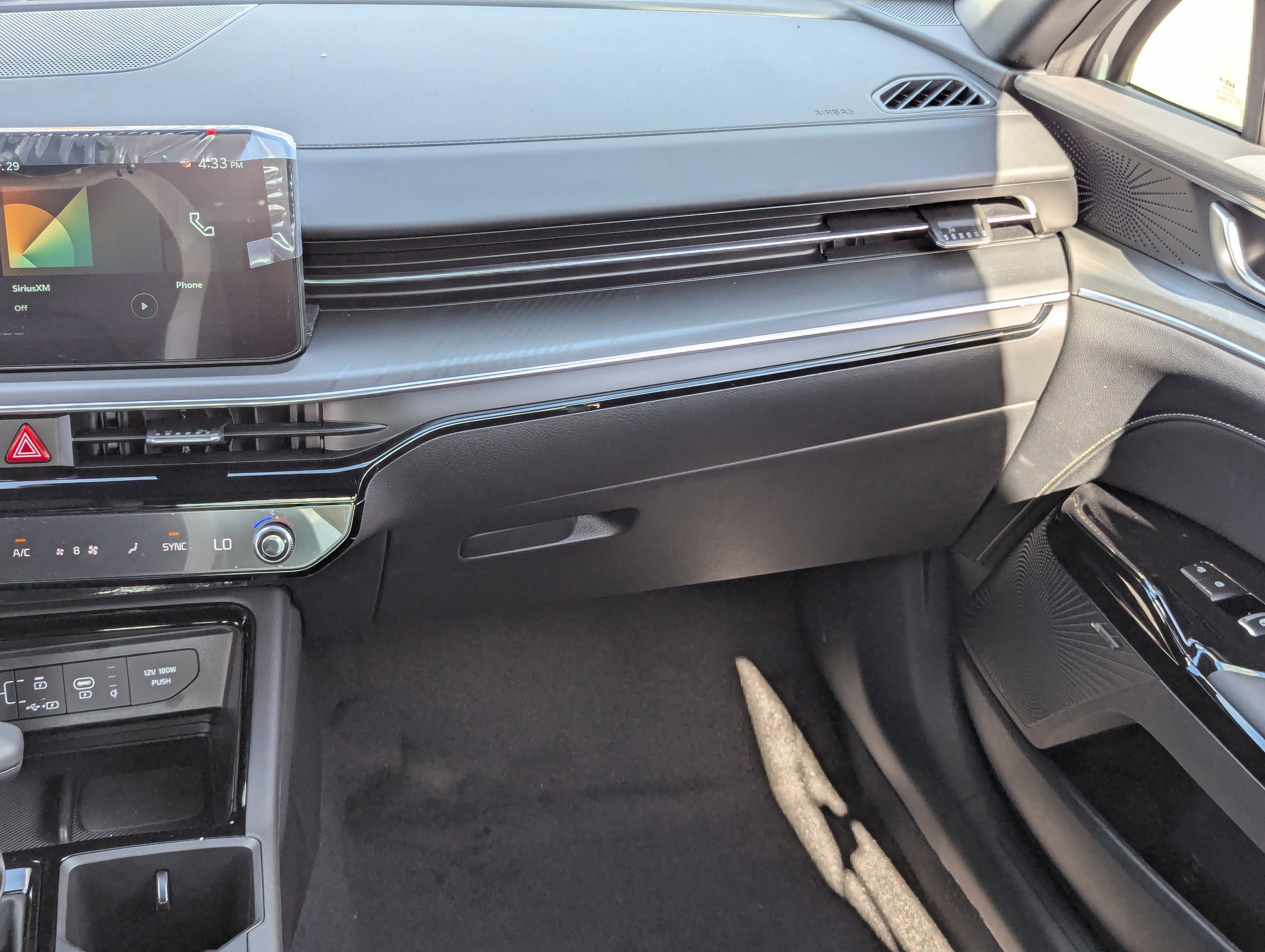 2025 Kia K5 GT-Line photo 2