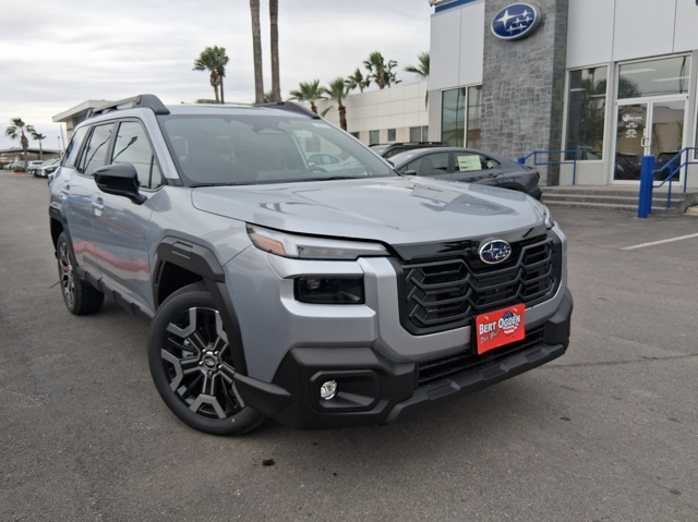 2026 Subaru Outback Touring's photo