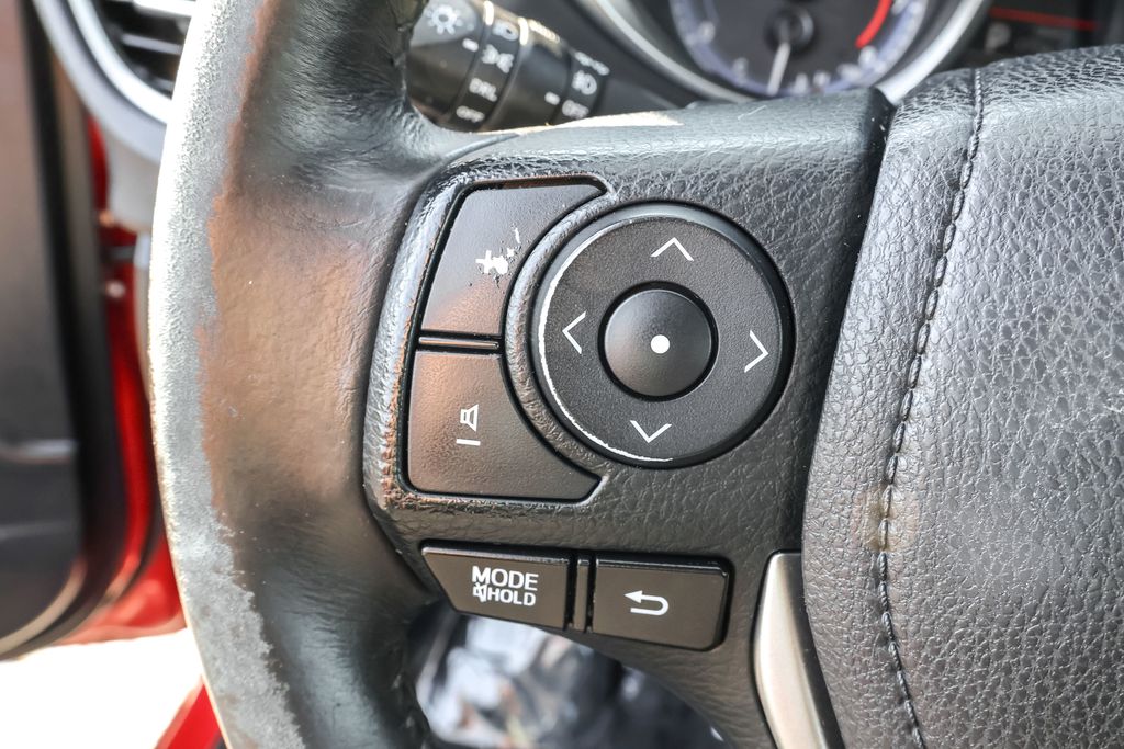 2015 Toyota Corolla L photo 17