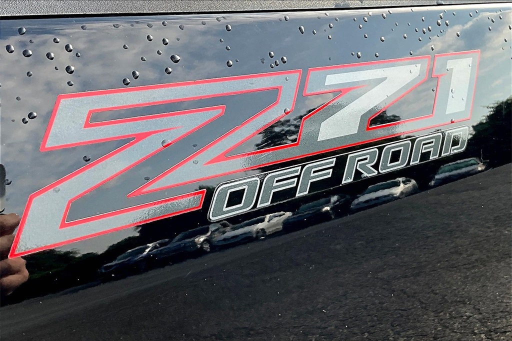 2022 Chevrolet Colorado Z71 photo 24