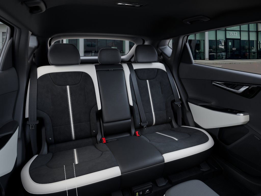 2025 Kia EV6 GT-Line photo 8