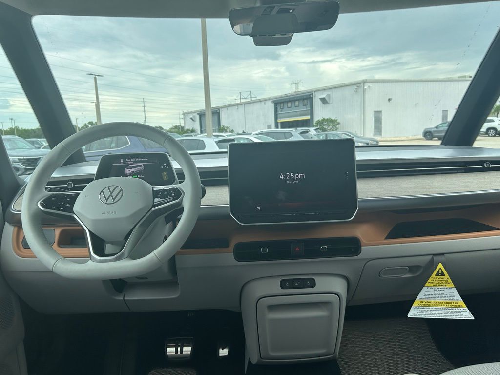 2025 Volkswagen ID. Buzz Pro Plus photo 39