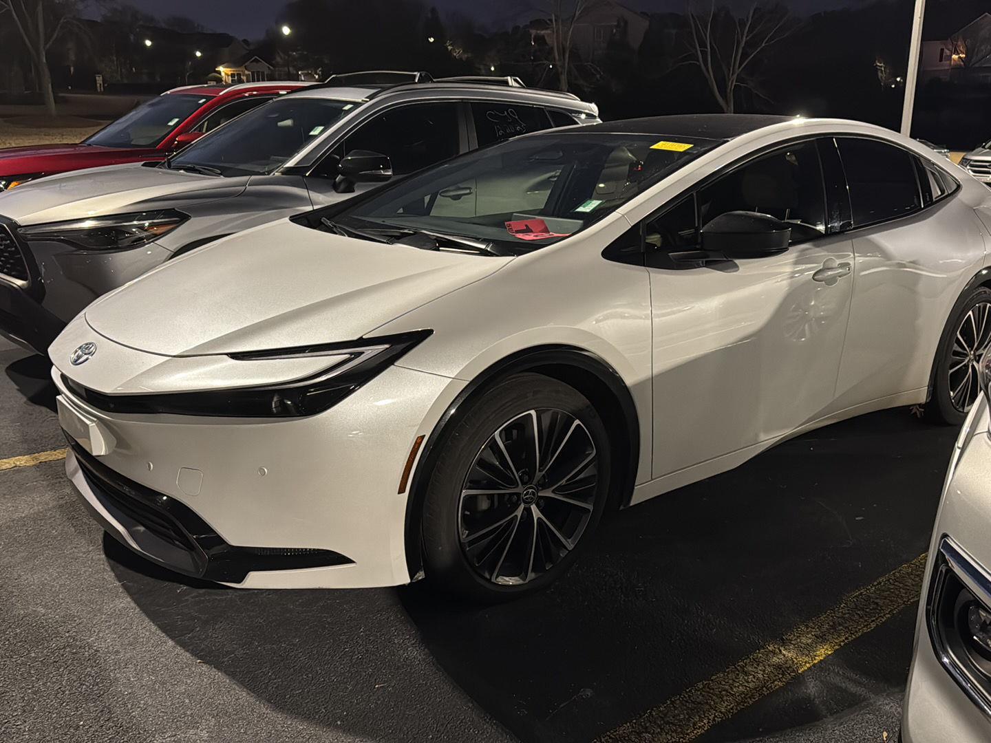 2023 Toyota Prius XLE's photo