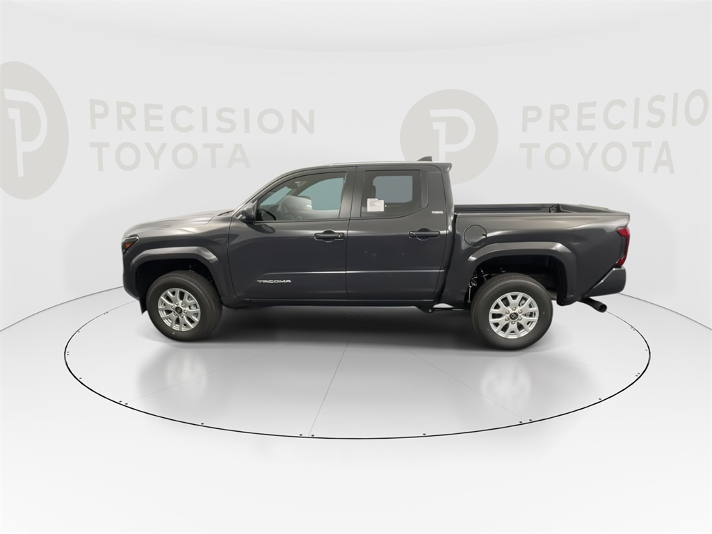 2025 Toyota Tacoma SR5 photo 11