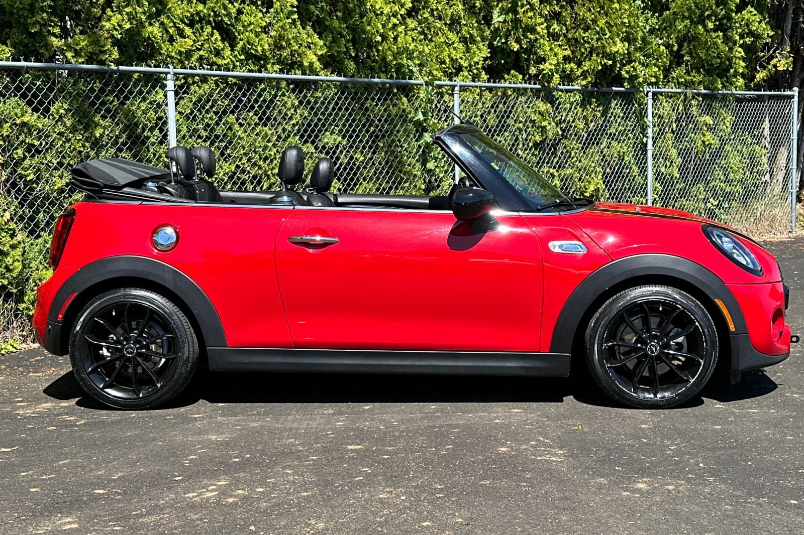 2021 Mini Cooper Convertible S photo 3