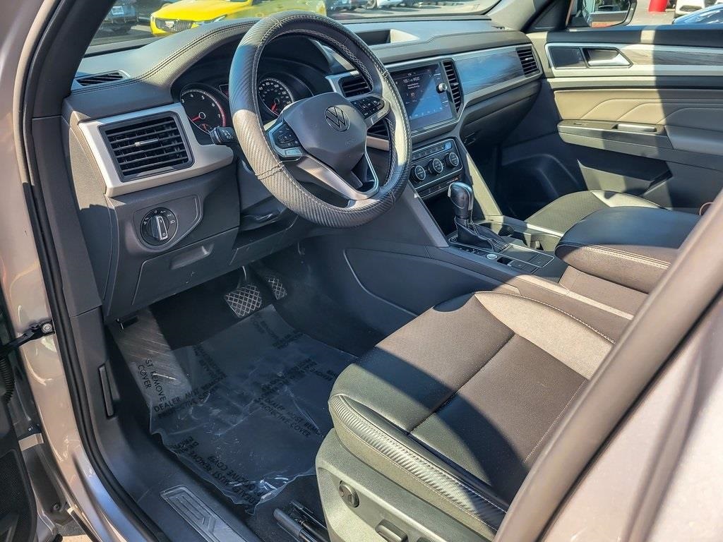 2021 Volkswagen Atlas Cross Sport V6 SE Technology photo 9