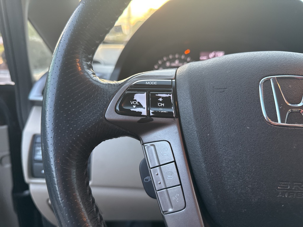 2016 Honda Odyssey EX-L photo 8