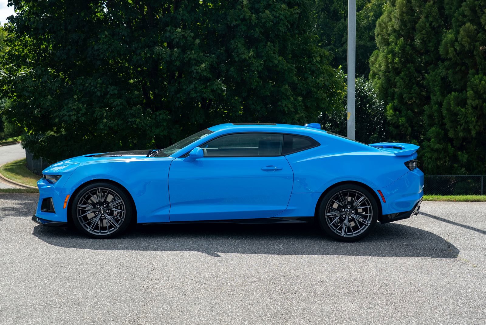 2023 Chevrolet Camaro ZL1 photo 3