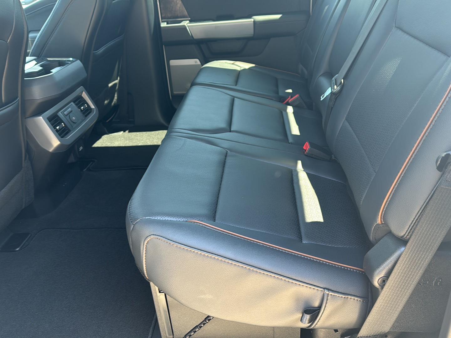 2026 Ford F-250 Lariat photo 12