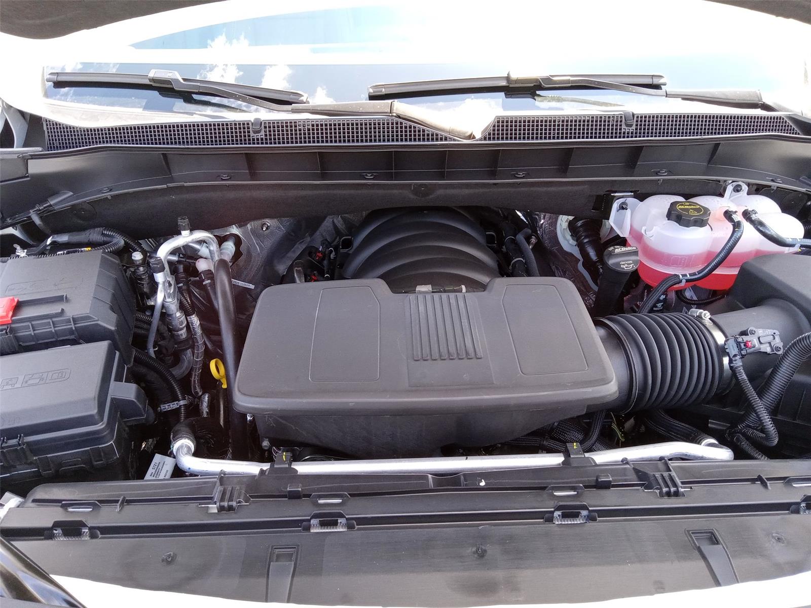 2025 Chevrolet Suburban High Country photo 24