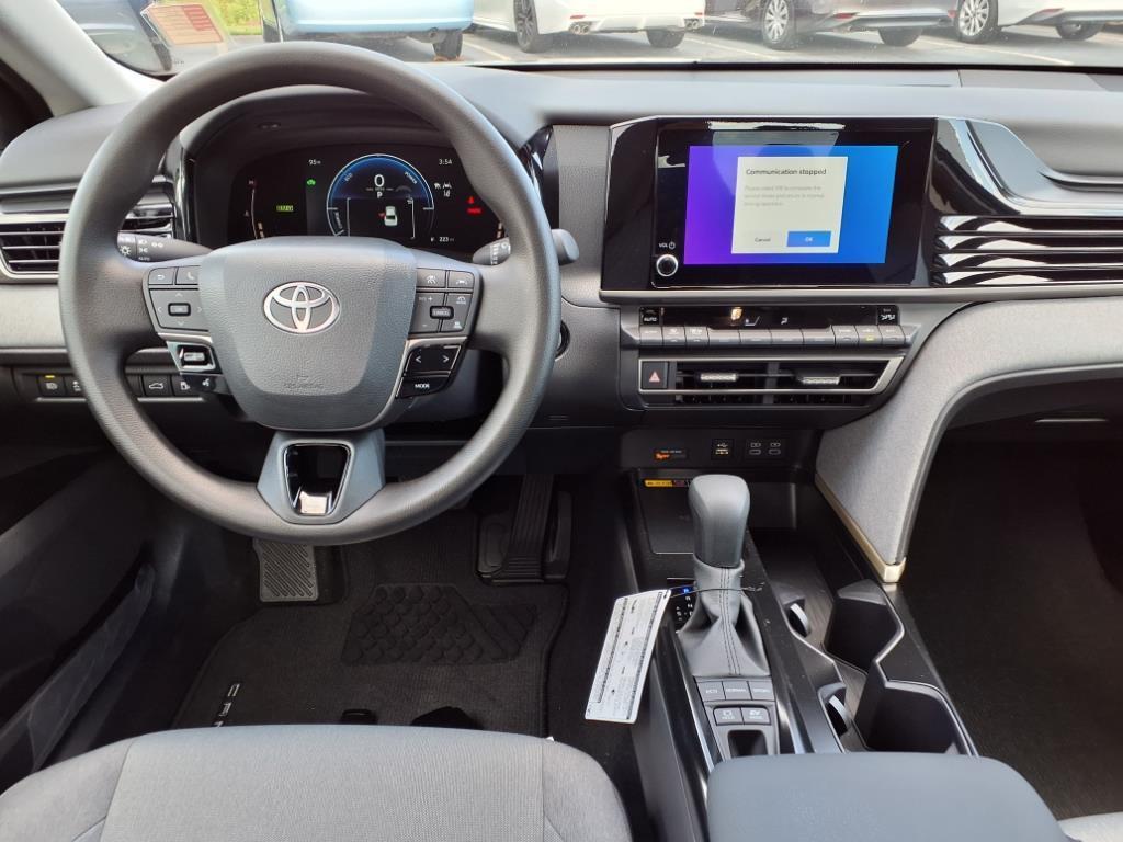 2025 Toyota Camry LE photo 12