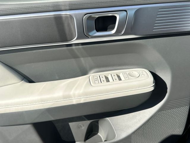 2026 Hyundai Santa Fe SEL photo 7