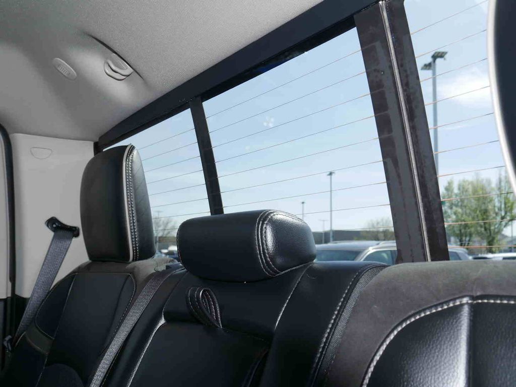 2024 Ram 3500 Laramie photo 15