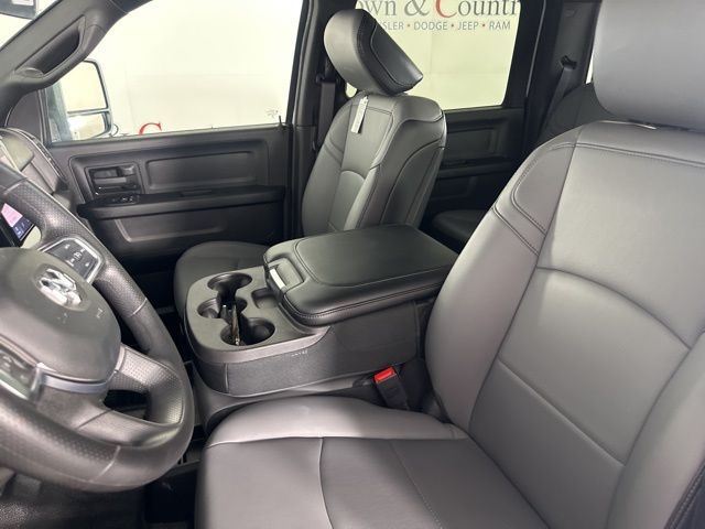 2025 Ram 2500 Tradesman photo 20