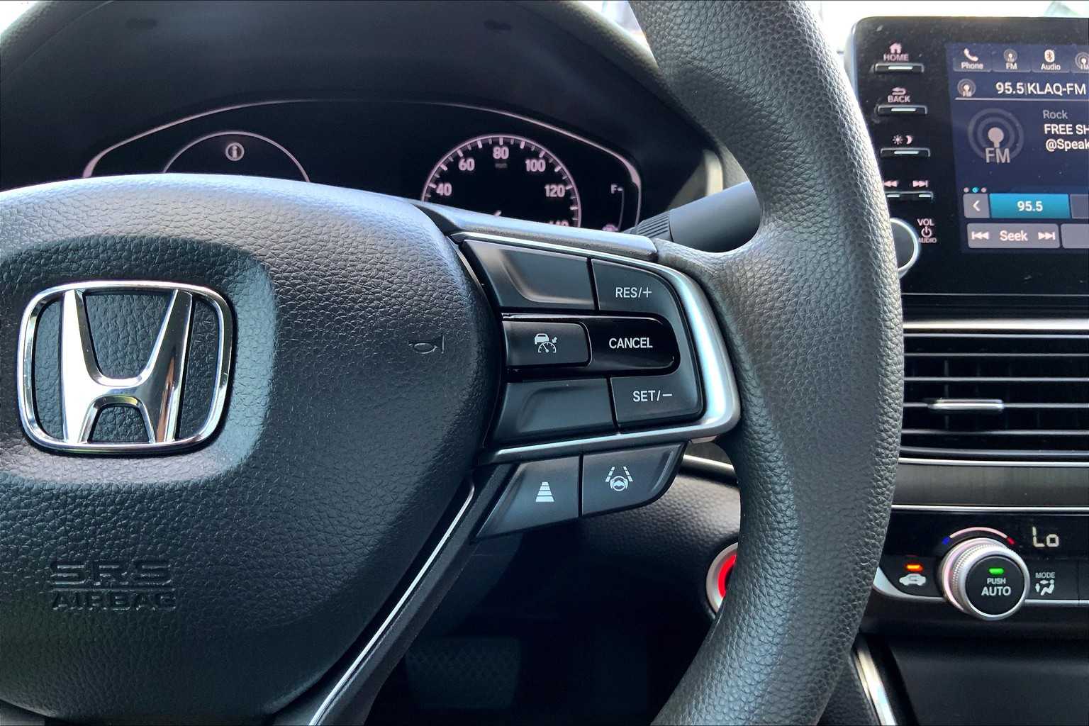 2022 Honda Accord LX photo 22