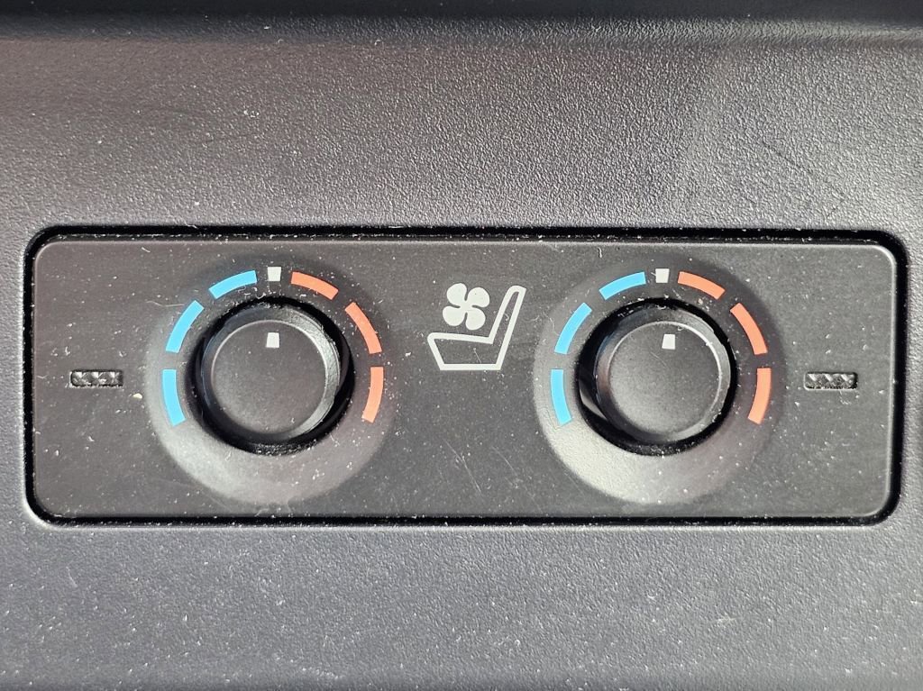 2024 Toyota 4Runner Limited photo 5