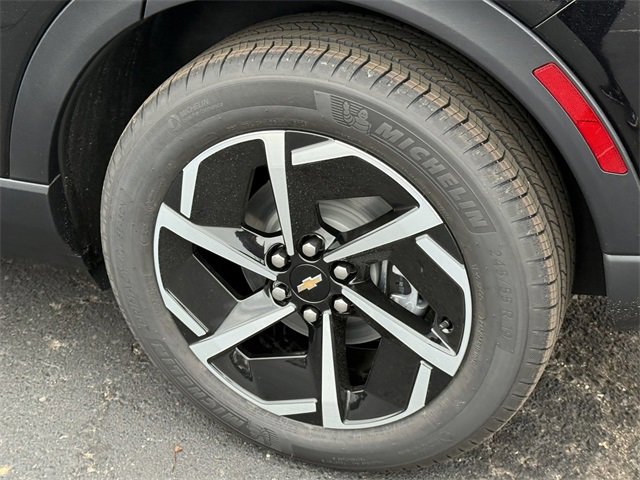 2026 Chevrolet Equinox EV 1LT photo 4