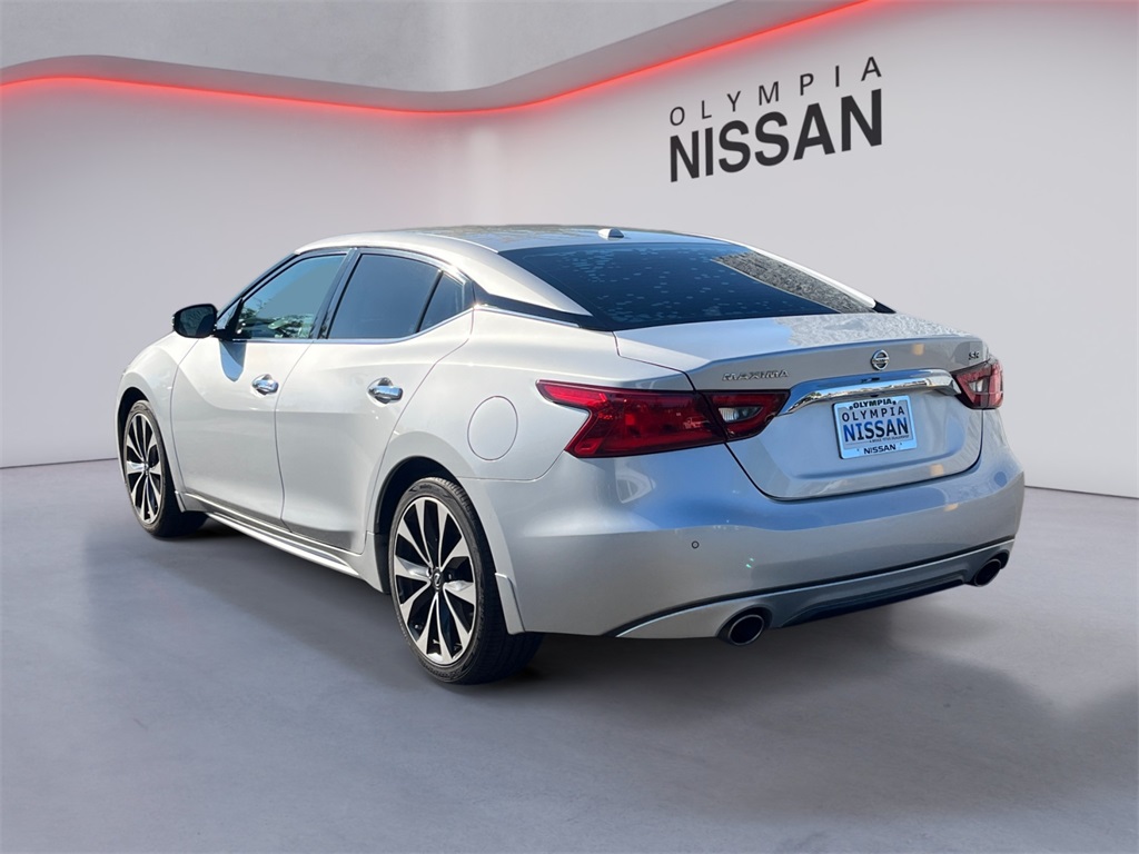 2016 Nissan Maxima SR photo 3