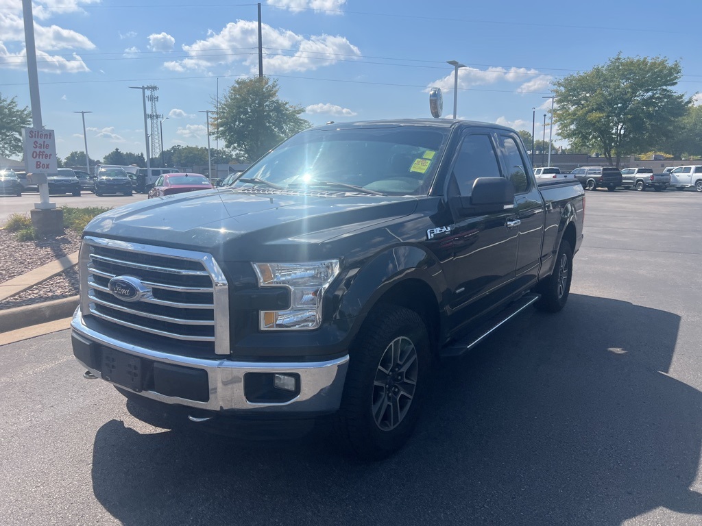 2015 Ford F-150 XLT photo 13