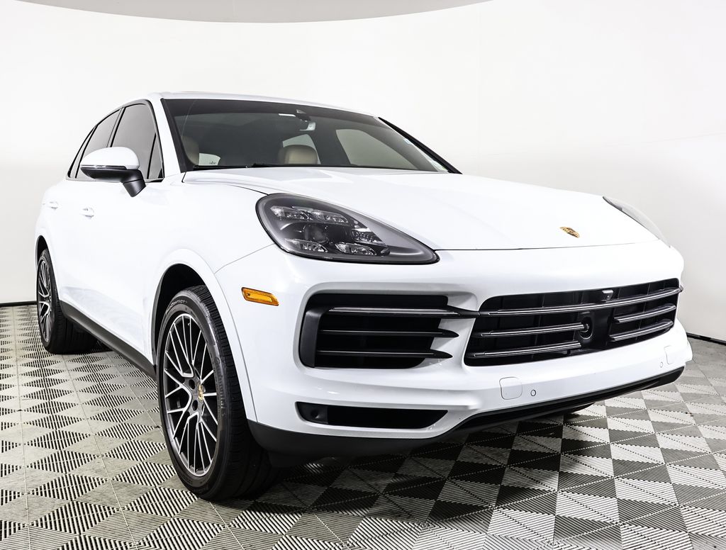 2023 Porsche Cayenne S Platinum Edition photo 3