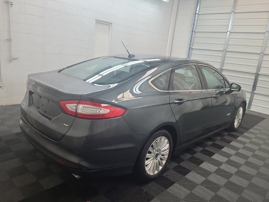 2015 Ford Fusion Energi SE photo 3
