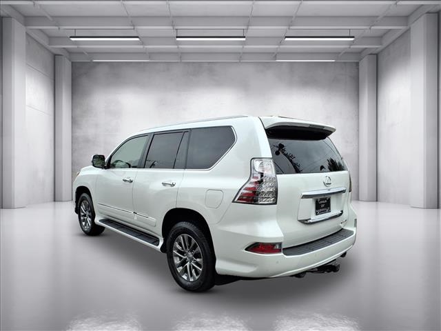 2016 Lexus GX 460 Luxury photo 4