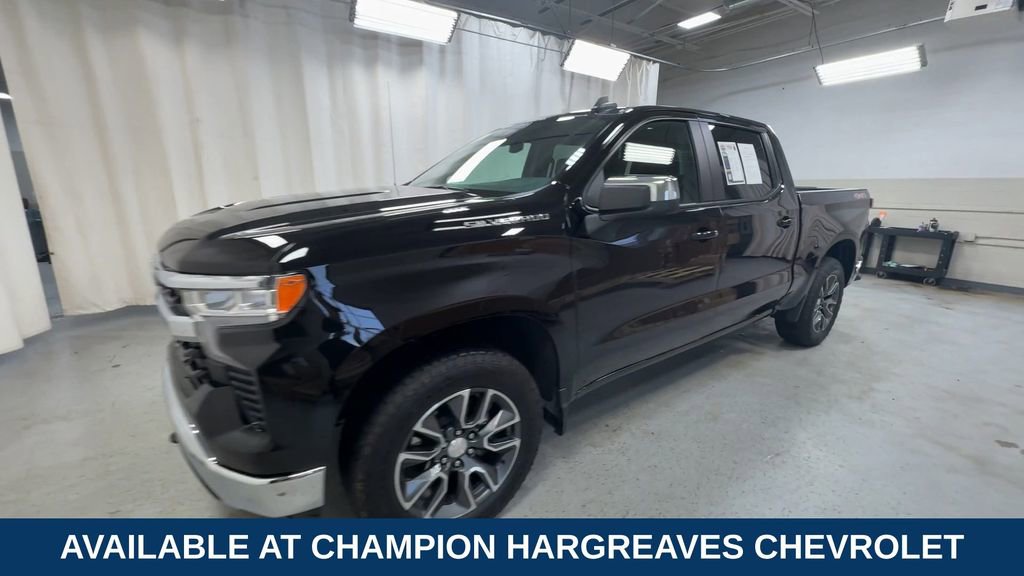 2024 Chevrolet Silverado 1500 LT photo 3