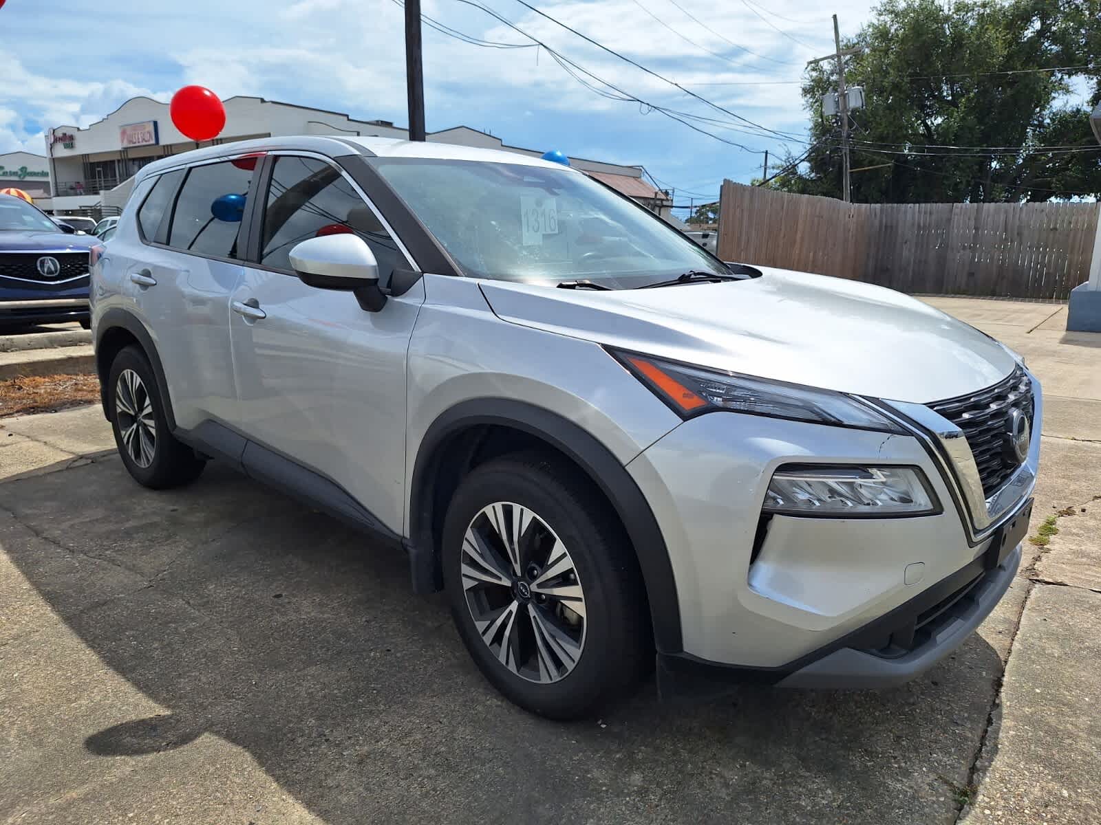 2023 Nissan Rogue SV photo 3