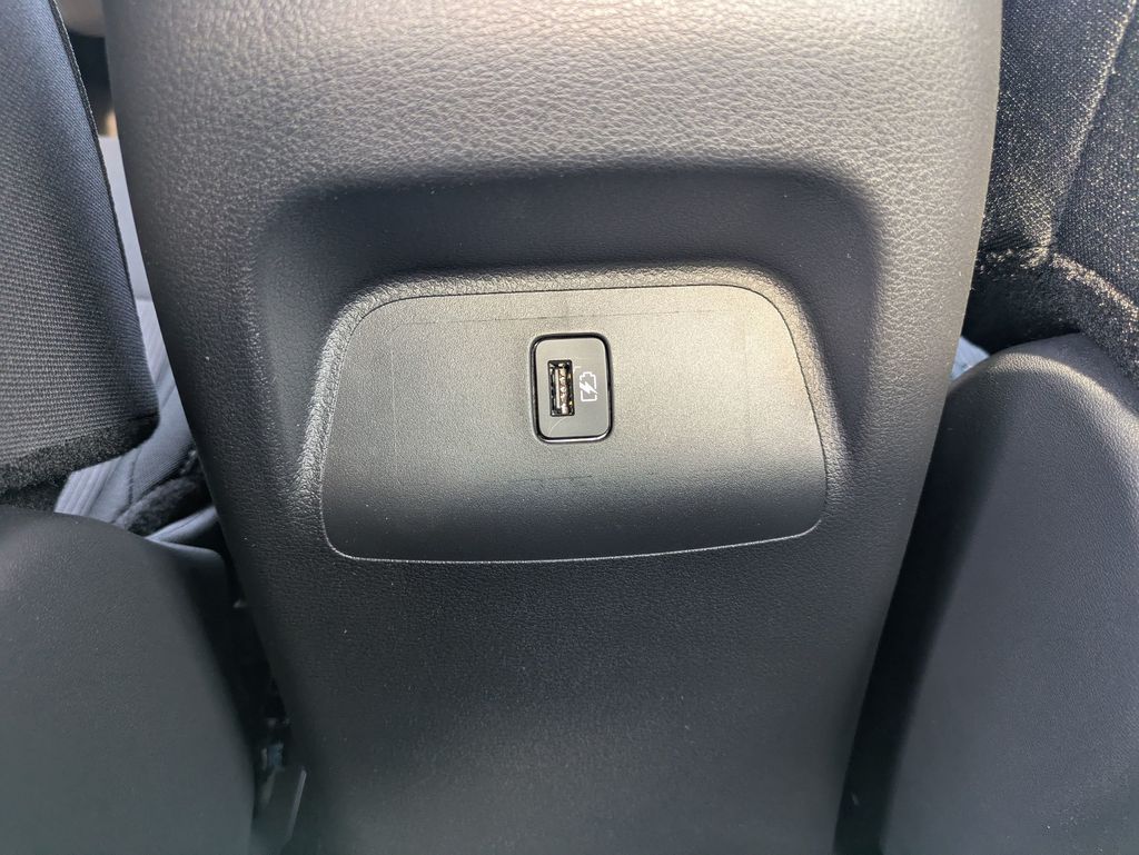 2025 Nissan Sentra SV photo 23