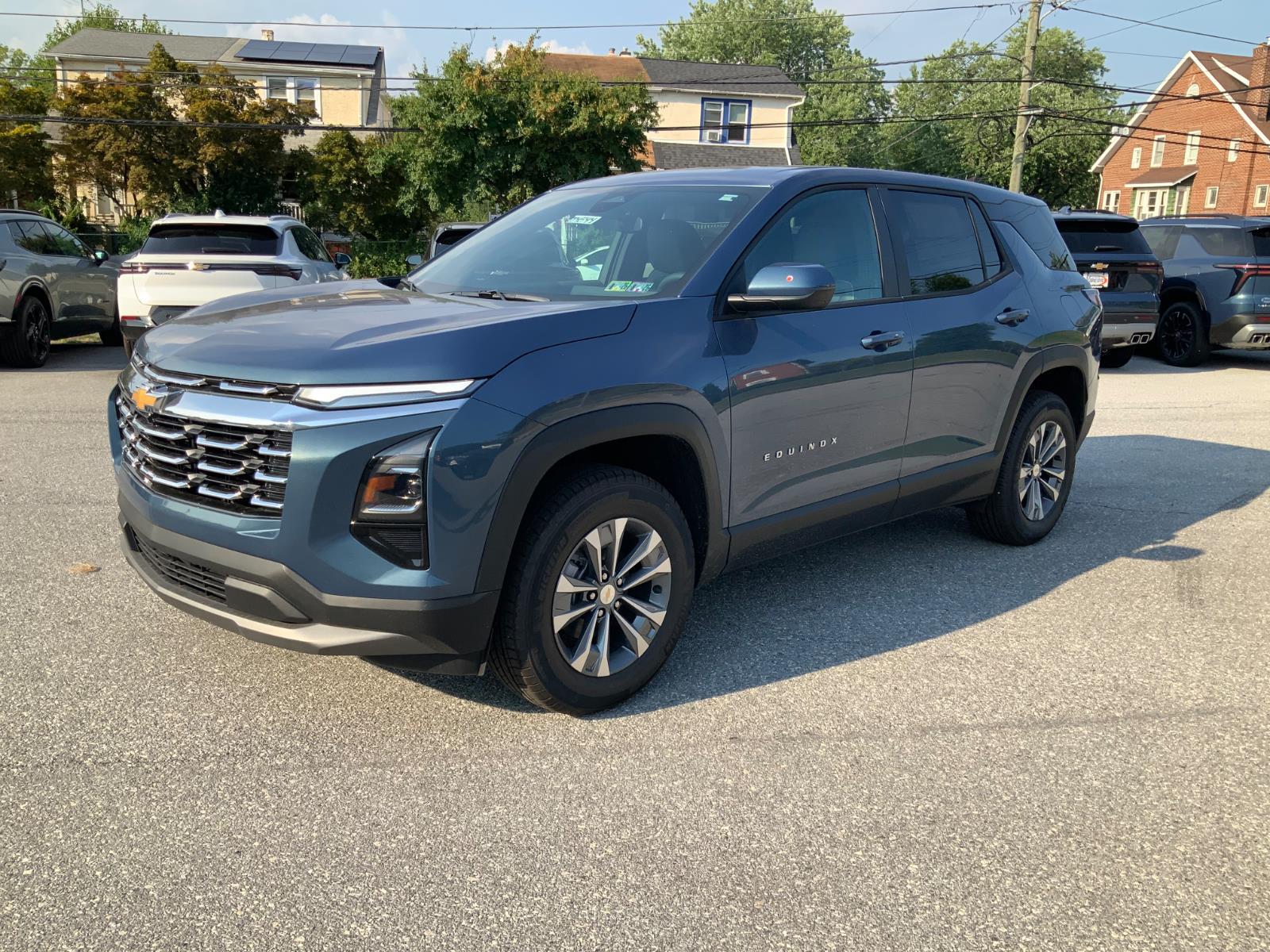 2026 Chevrolet Equinox LT photo 3