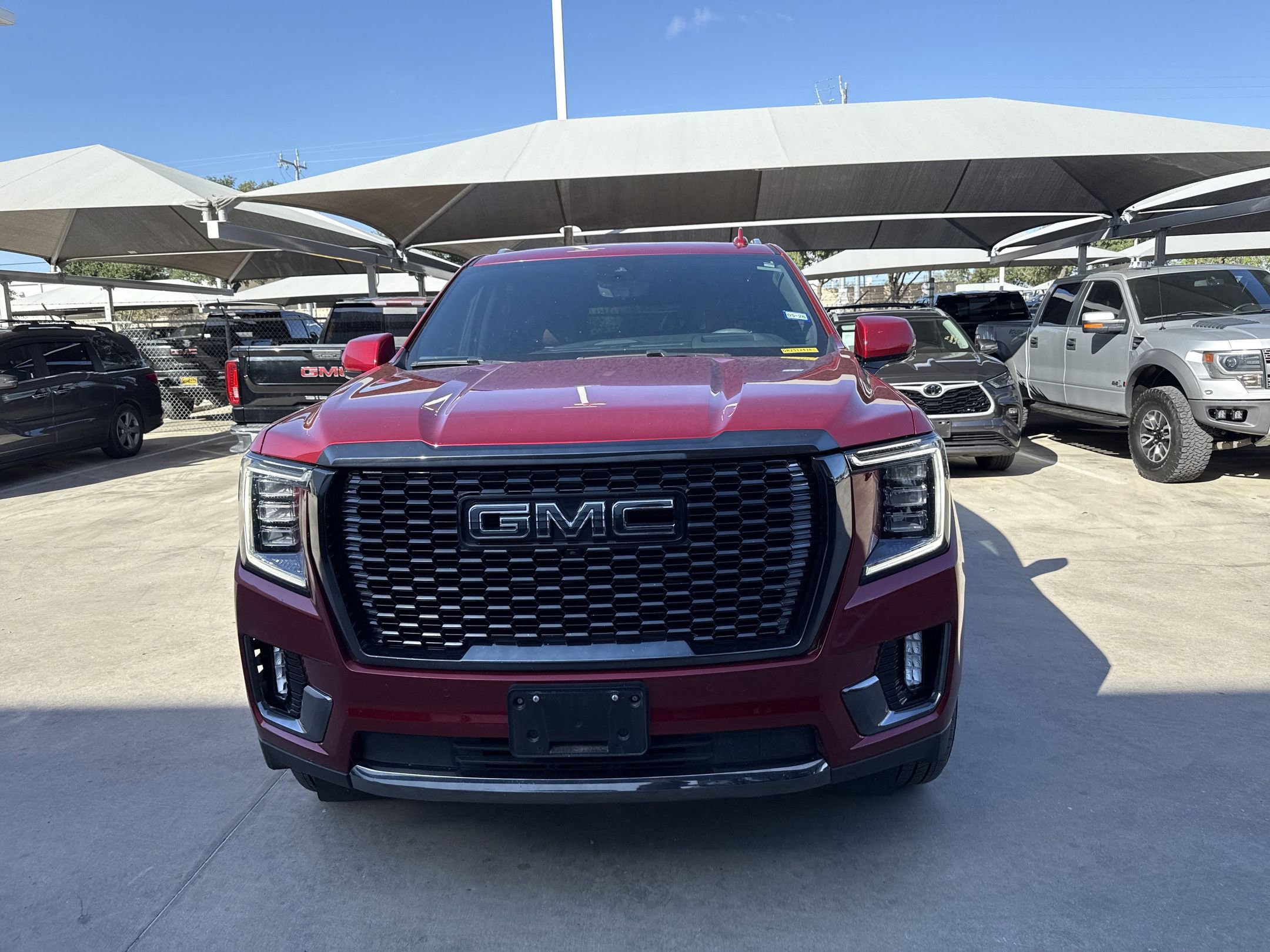 2023 Gmc Yukon Denali Ultimate photo 2