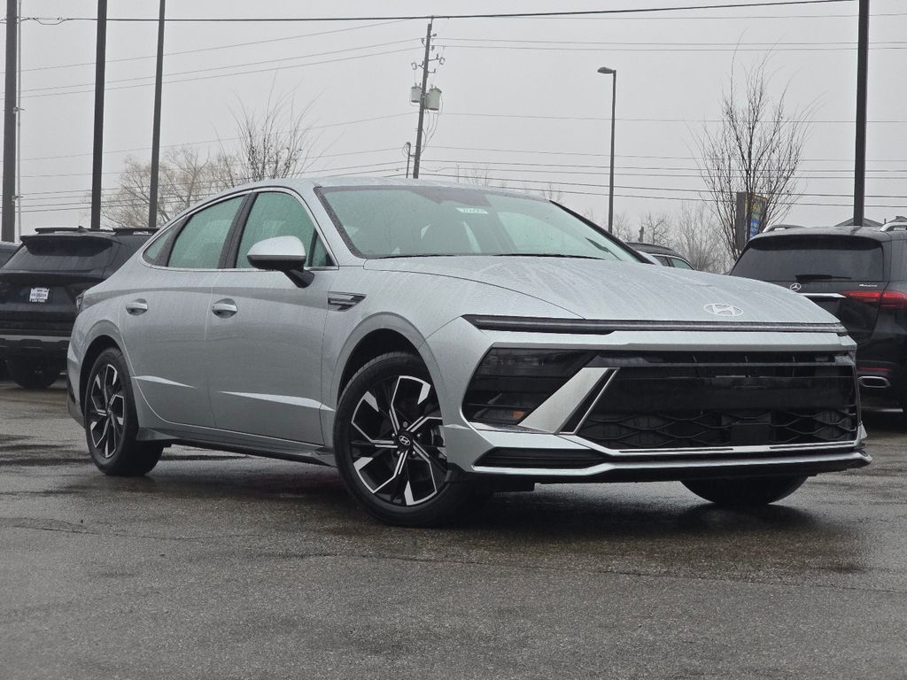 2024 Hyundai Sonata SEL's photo