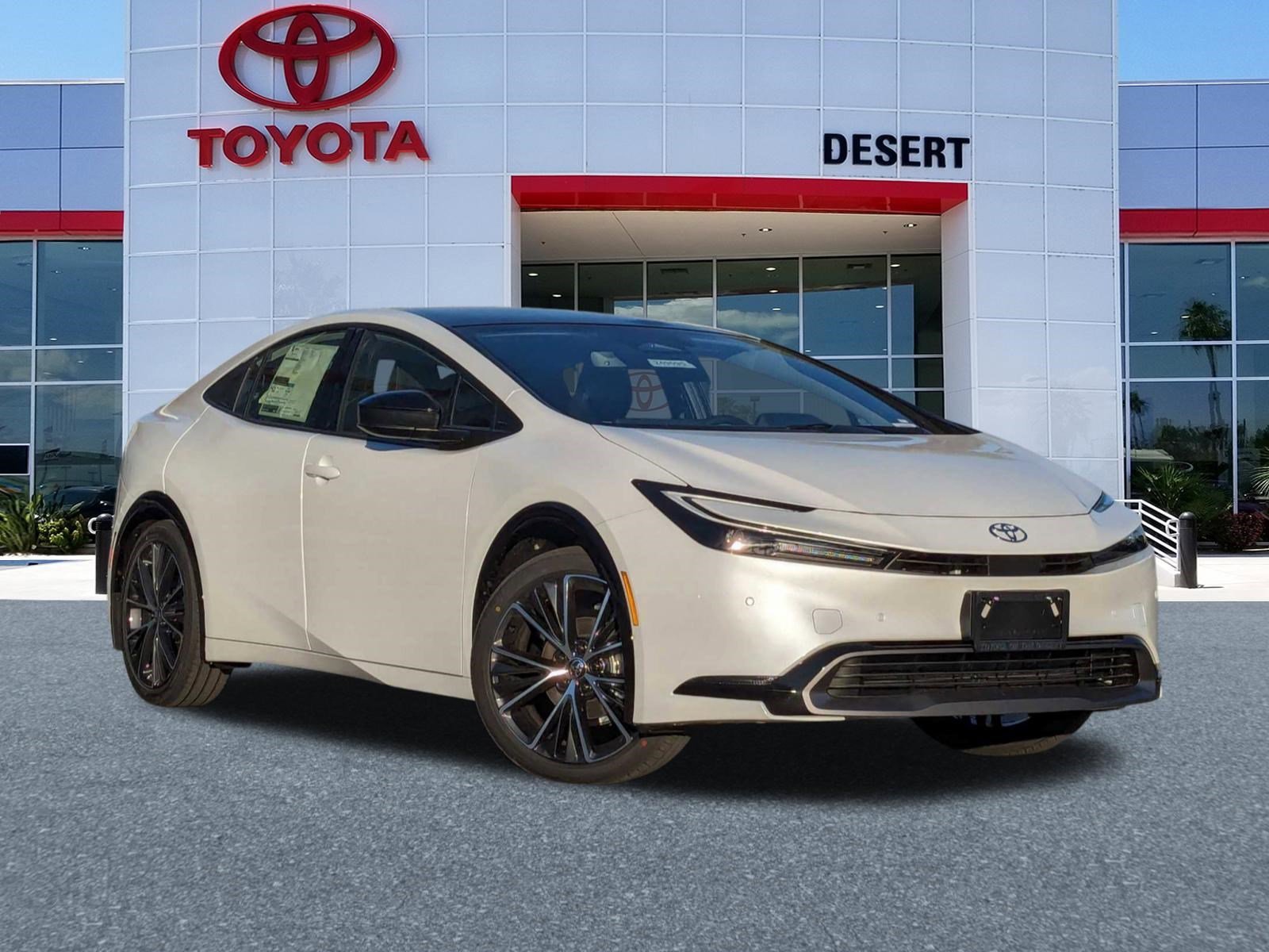 2026 Toyota Prius XLE's photo