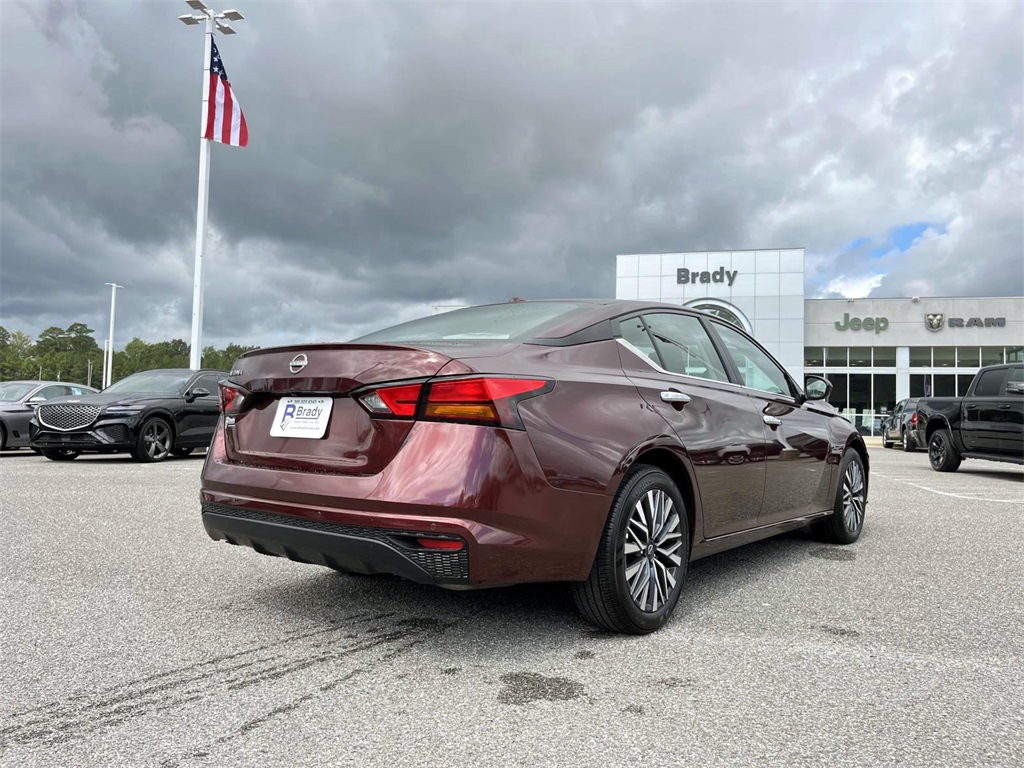 2025 Nissan Altima 2.5 SV photo 7