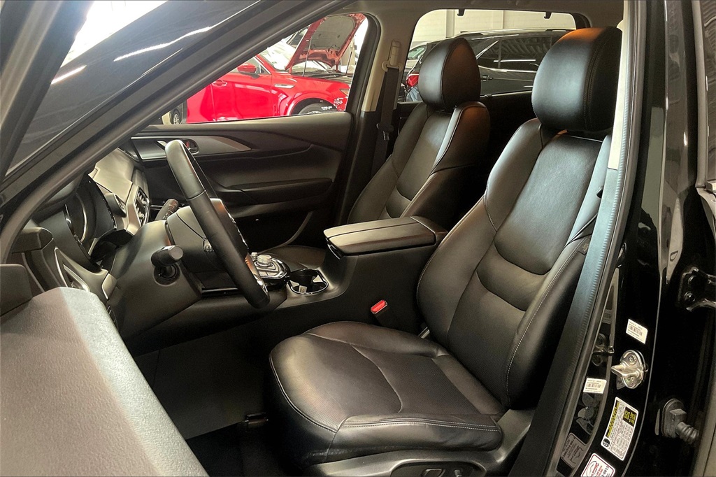 2022 Mazda CX-9 Touring photo 20