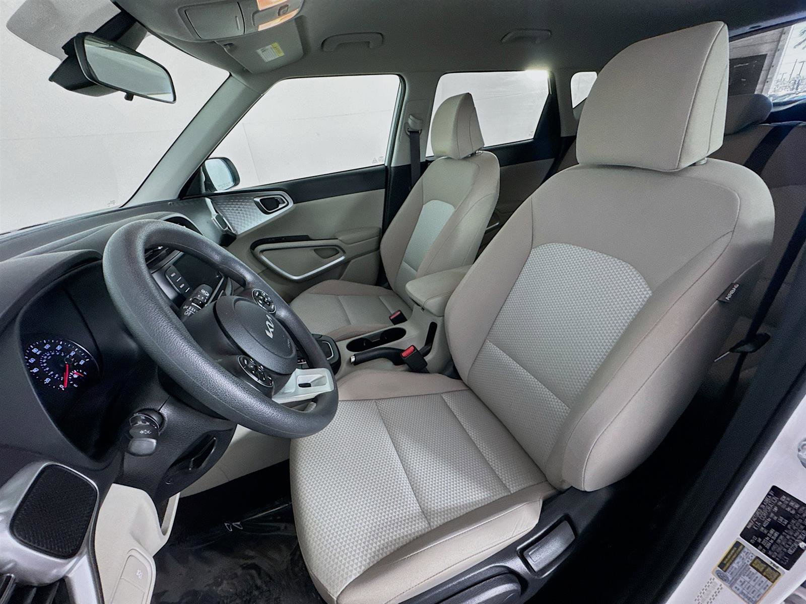 2022 Kia Soul LX photo 6
