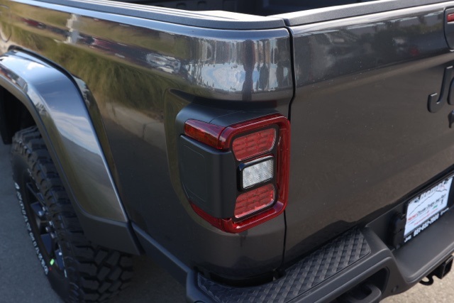 New 2025 Granite Crystal Metallic Clear-Coat Exterior Paint Jeep Willys image 6