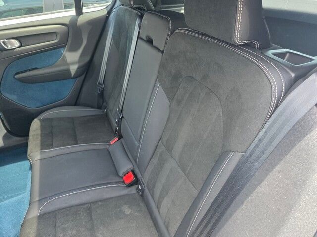 2022 Volvo C40 Recharge photo 14