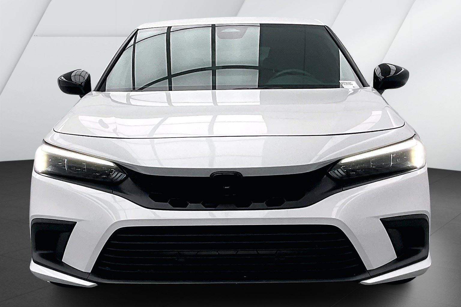 2023 Honda Civic Hatchback Sport photo 2